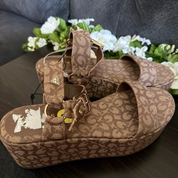 Guess Guess - Picture 3 of 9